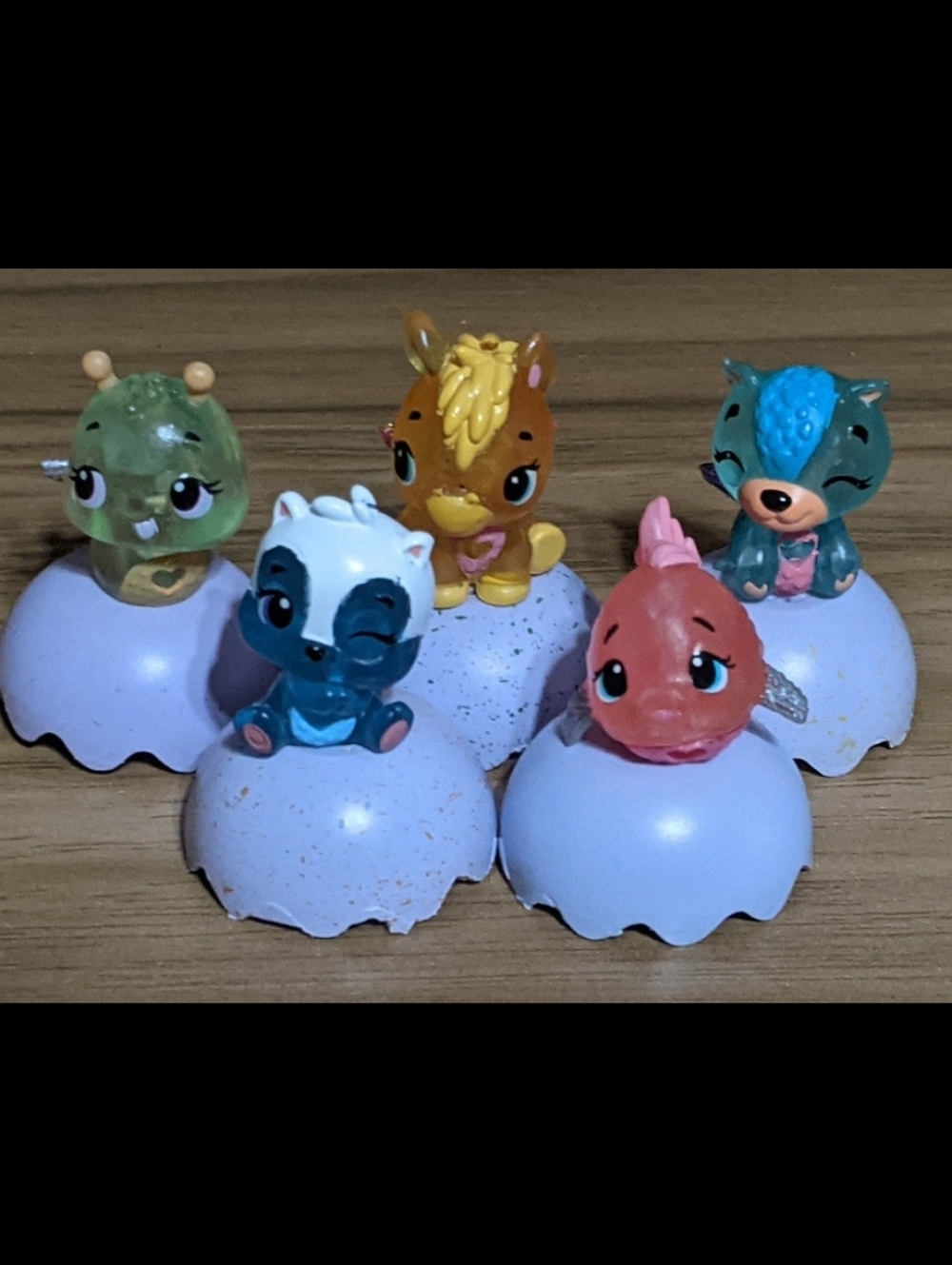 Hatchimals Season 4 Starlight Shores Bundle Four: 5 Mini Figures